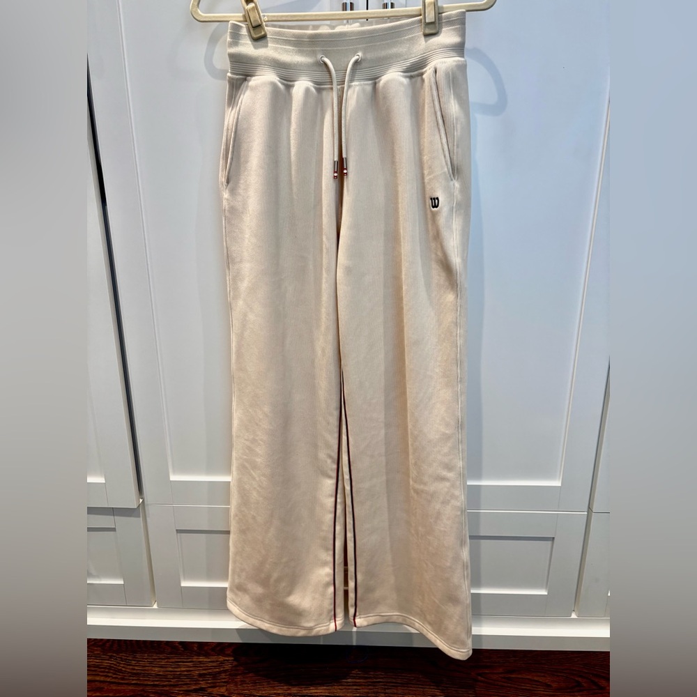 Wilson Women's Luxe 2 piece Track Suit set - Picture 10 of 14